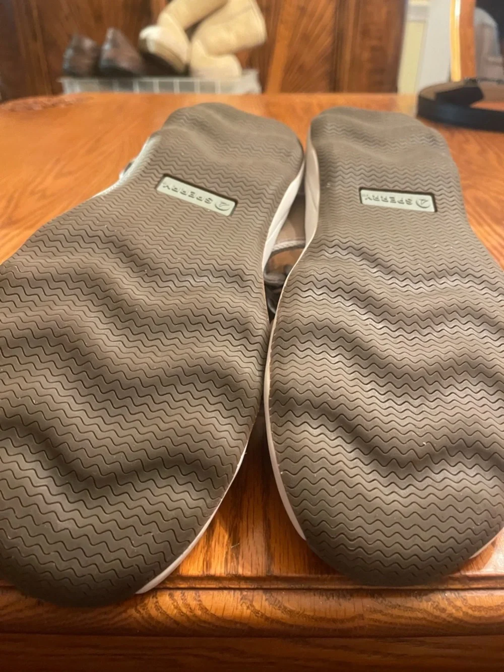 Sperry Men’s Taupe and White Hook-and-Loop Comfort Sandals